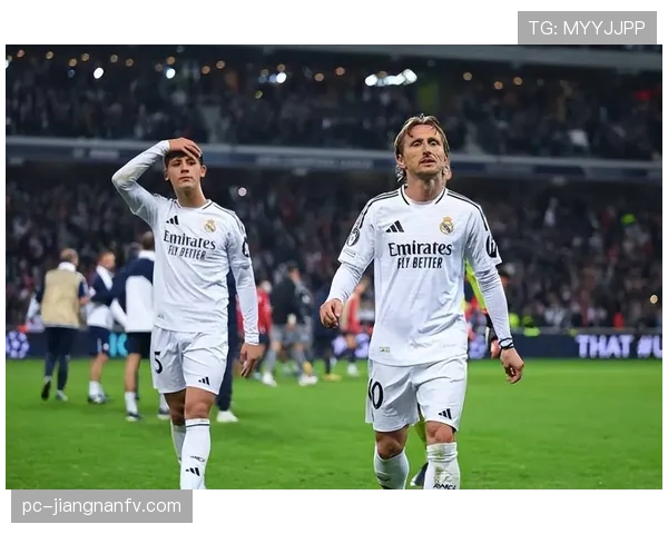 巴尔韦德：与莫德里奇、克罗斯完成中场代际交接