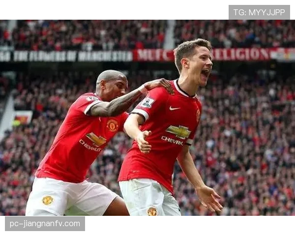 曼联赢一场后问题显现，当前阶段表现波动对赛季走势形成制约