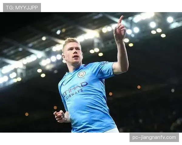 B费与德布劳内在中前卫分权结构上的转移趋势